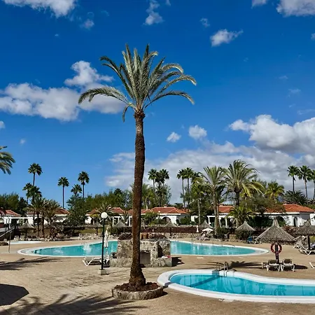 24 Parque Golf Apartment